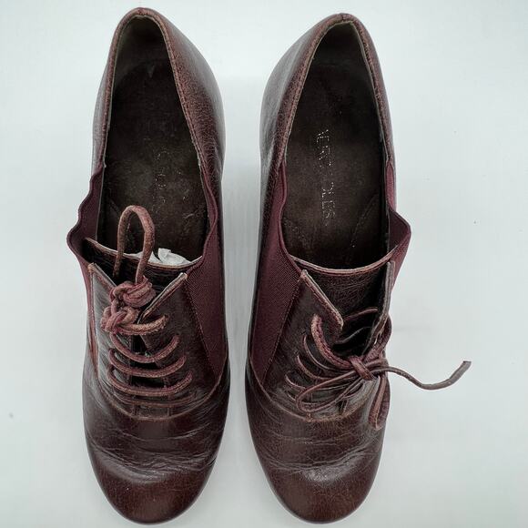 Aerosoles Ankle Heel Boots Size 8.5 Red Leather Upper - Picture 2 of 8